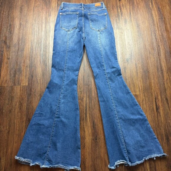 Judy Blue Super Flare Raw Hem Jeans Medium Wash JB88204 Women’s Size 5/27 - Picture 2 of 11
